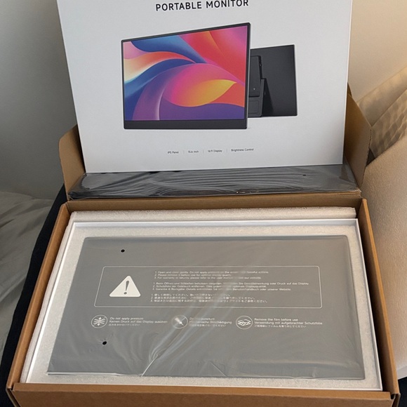 Portable Monitor - Picture 5 of 5